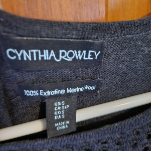 Ladies Wool dress - Picture 4 of 4